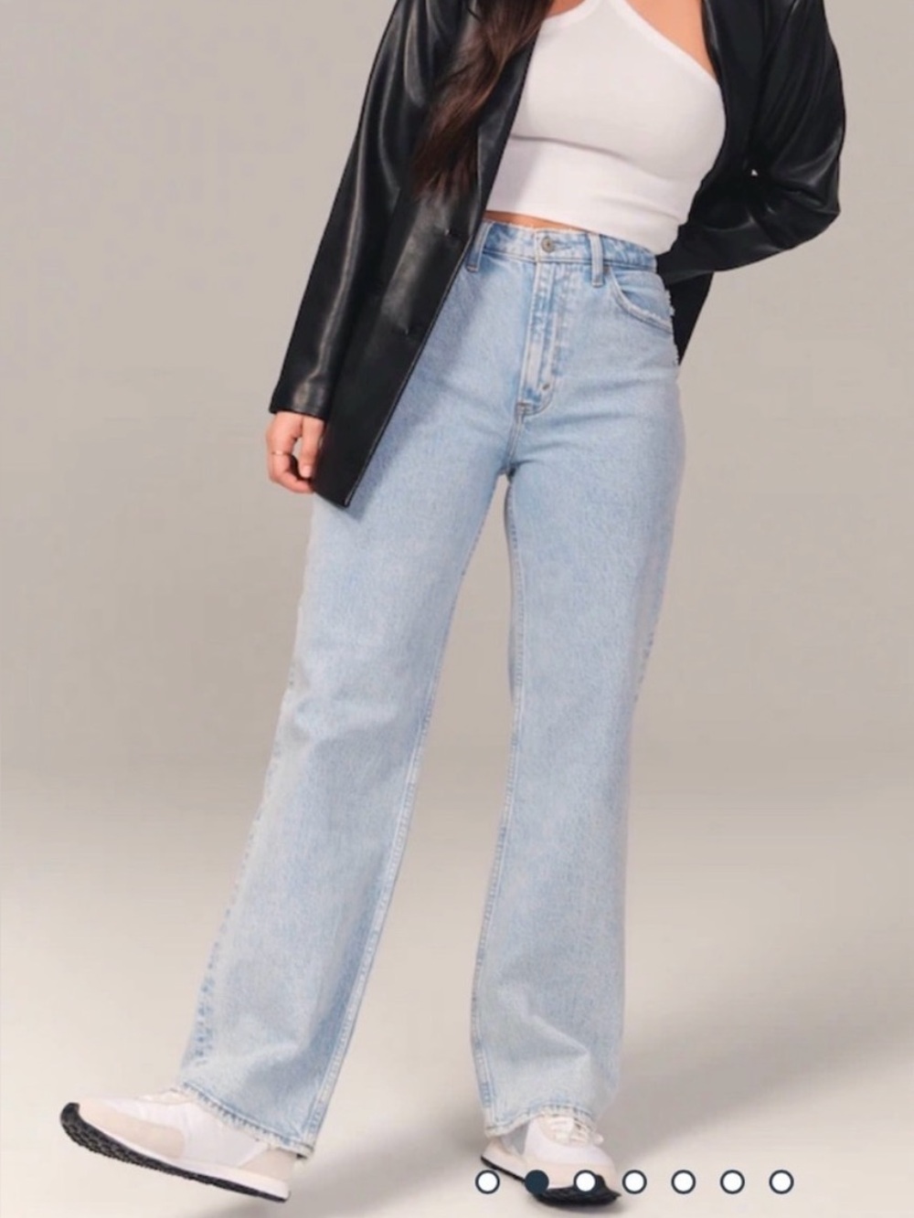 Abercrombie the 90s Relaxed Jean High Rise Curve Love - size 26/2 short